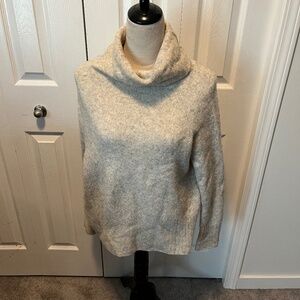 Community from Aritizia size XS wool blend turtle neck